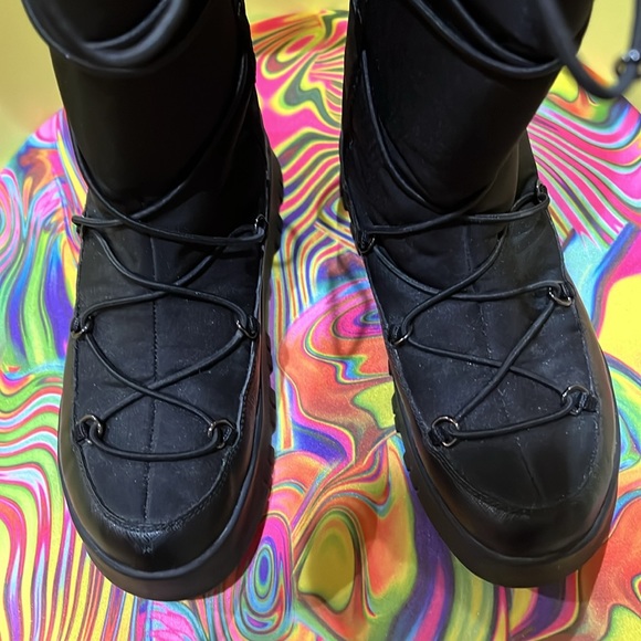 Authentic PRADA Nylon gaberdine apres ski boots - Picture 7 of 13